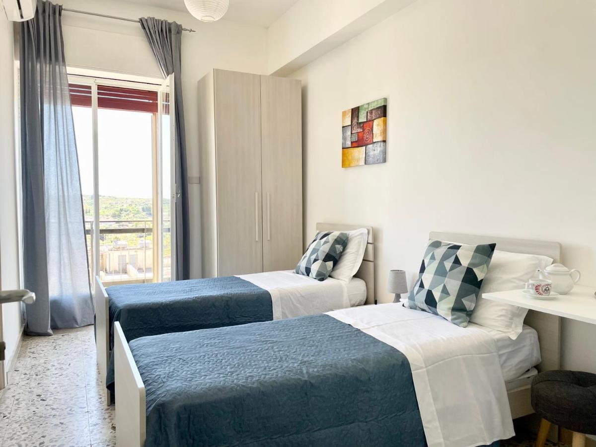 Centopassi Noto B&B エクステリア 写真